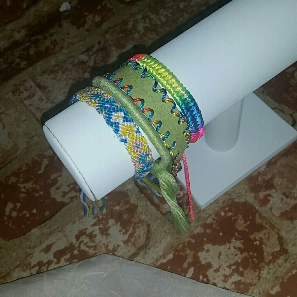 Bracelets Friendship Set of 4 green rainbow